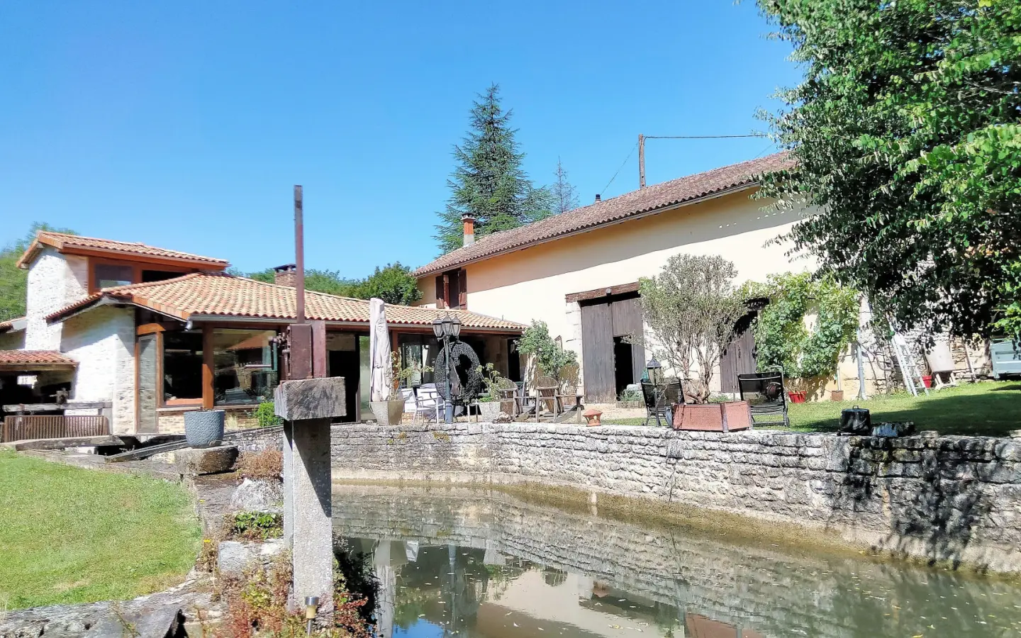 2-bedroom Mill In Saint-claud, France (136 M²)