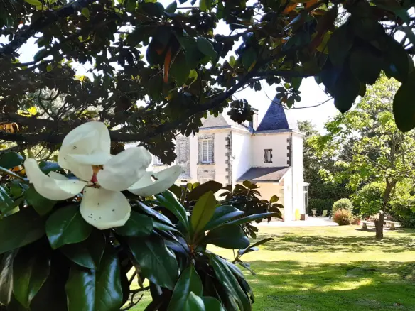 6-bedroom Country House In Condac, France (242 M²)