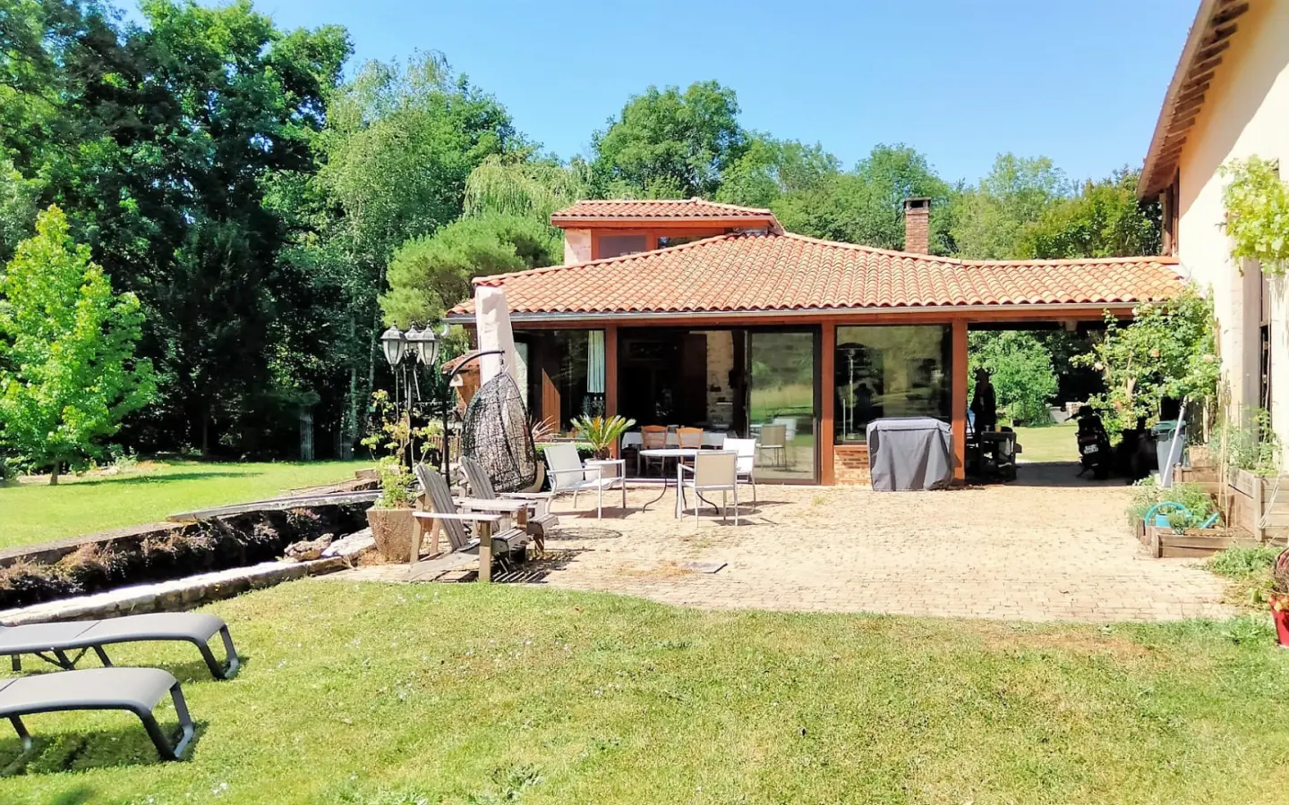 2-bedroom Mill In Saint-claud, France (136 M²)