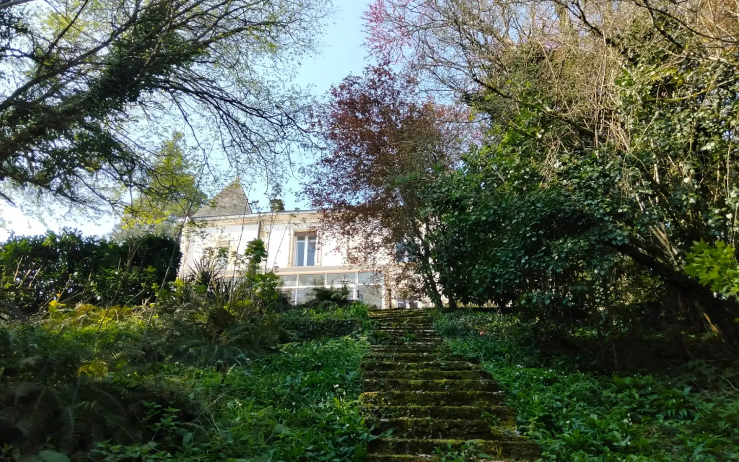 6-bedroom Country House In Condac, France (242 M²)