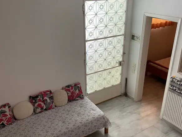 3-bedroom Maisonette In Saronikos, Greece (114 M²)