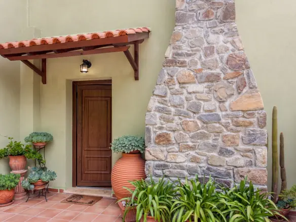 4-bedroom Villa In Innachori, Greece (160 M²)