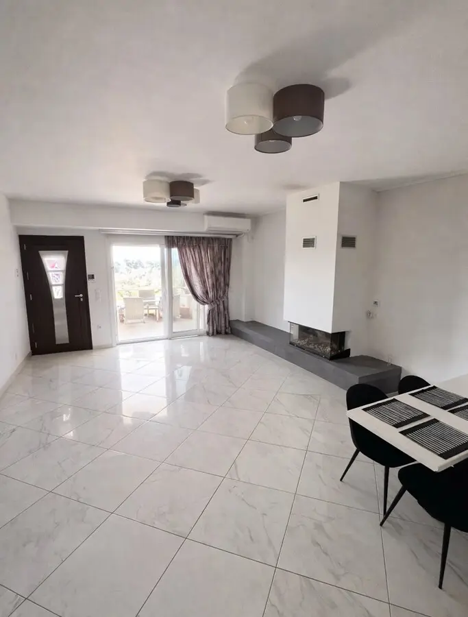 6-bedroom Maisonette In Eretria, Greece (220 M²)