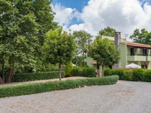 4-bedroom Villa In Innachori, Greece (160 M²)