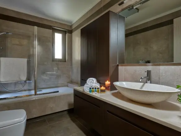 4-bedroom Villa In Heraclion Cretes, Greece (300 M²)