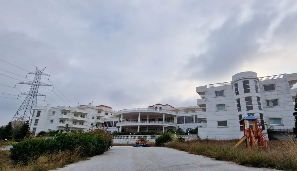 Hotel Of 4390 M² In The Suburbs Of Thessaloniki