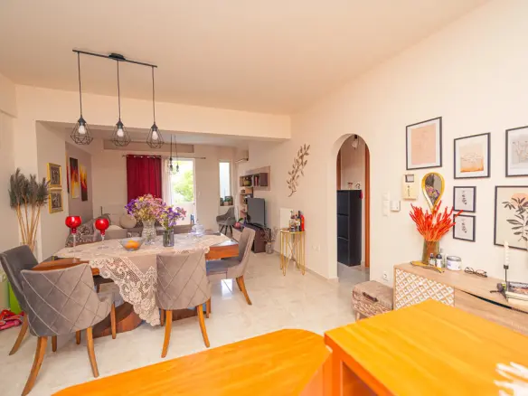 2-bedroom Flat In Ano Patisia, Greece (71 M²)