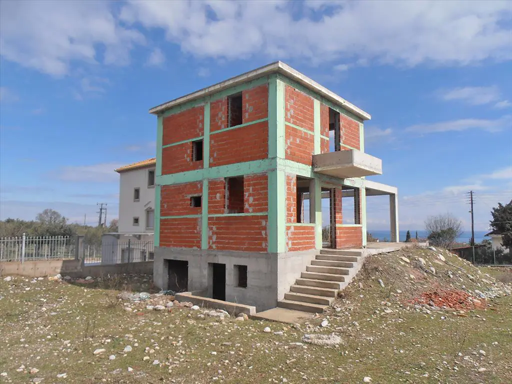 Detached House Of 120 M² In Olympic Coast