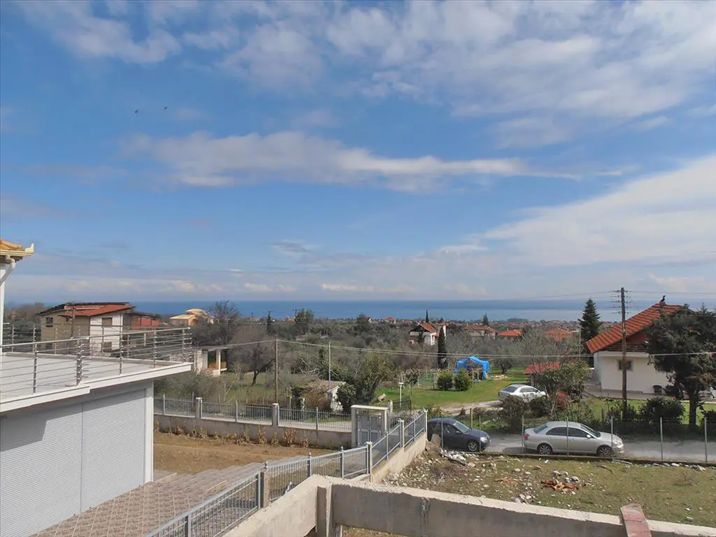 Detached House Of 120 M² In Olympic Coast