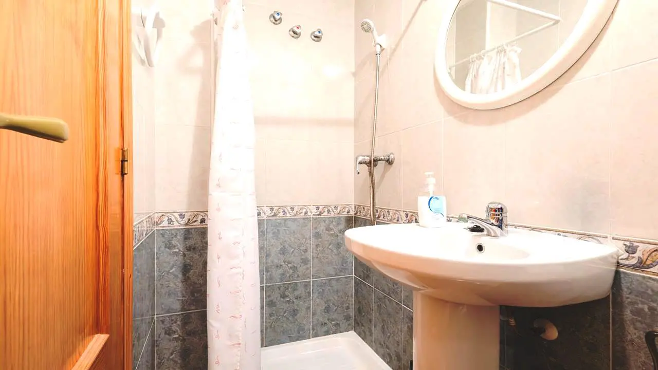 Apartment Of 81 M² With Sea Views In Torrevieja, Spain