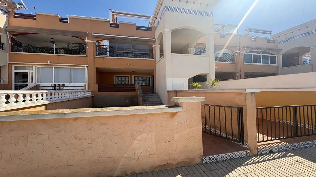 Apartment Of 80 M² In Torrevieja, Spain