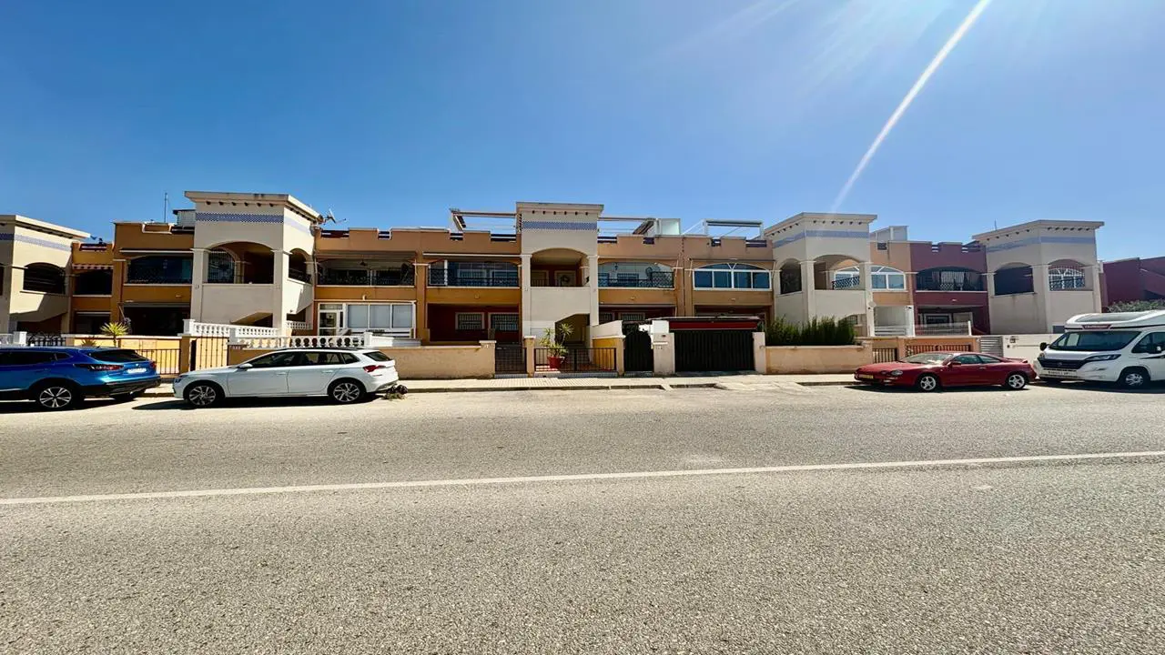 Apartment Of 80 M² In Torrevieja, Spain