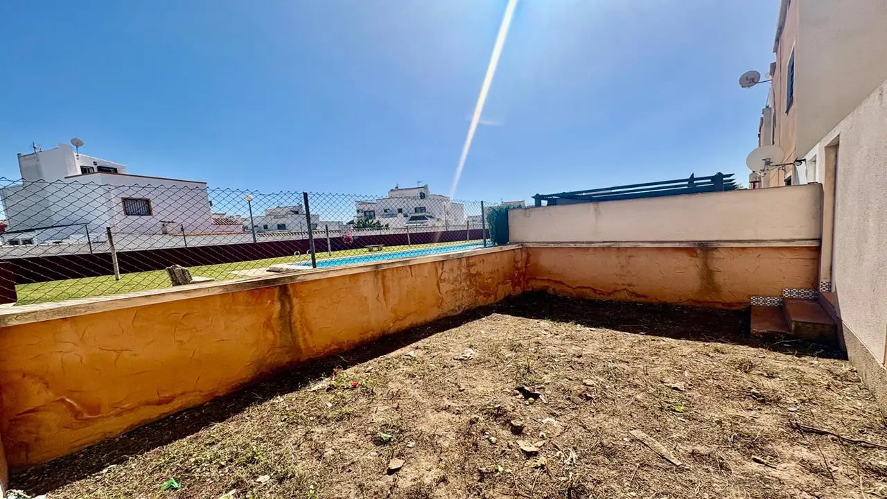 Apartment Of 80 M² In Torrevieja, Spain
