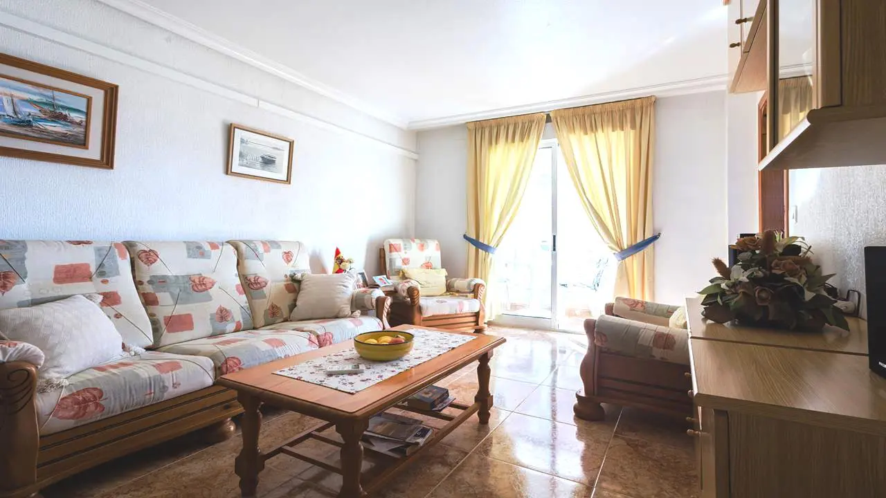 Apartment Of 81 M² With Sea Views In Torrevieja, Spain