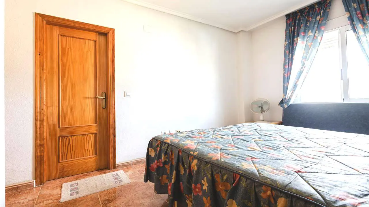 Apartment Of 81 M² With Sea Views In Torrevieja, Spain