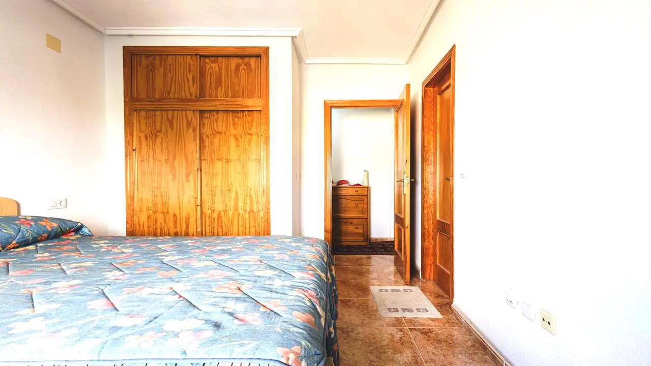 Apartment Of 81 M² With Sea Views In Torrevieja, Spain