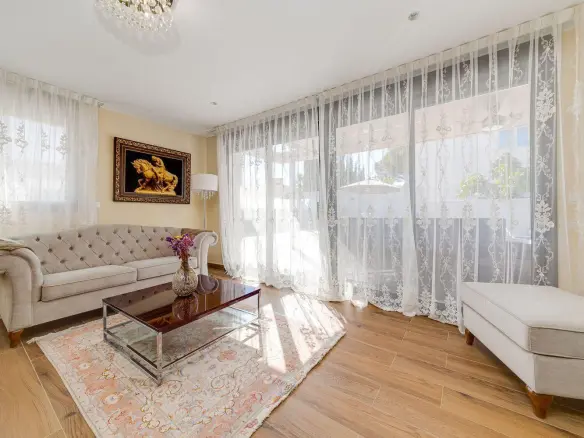 3-bedroom Villa In Torrevieja, Spain (461 M²)