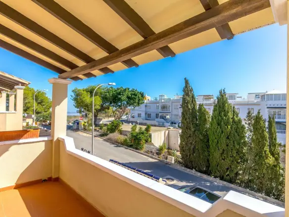 3-bedroom Town House In Orihuela Costa, Spain (105 M²)