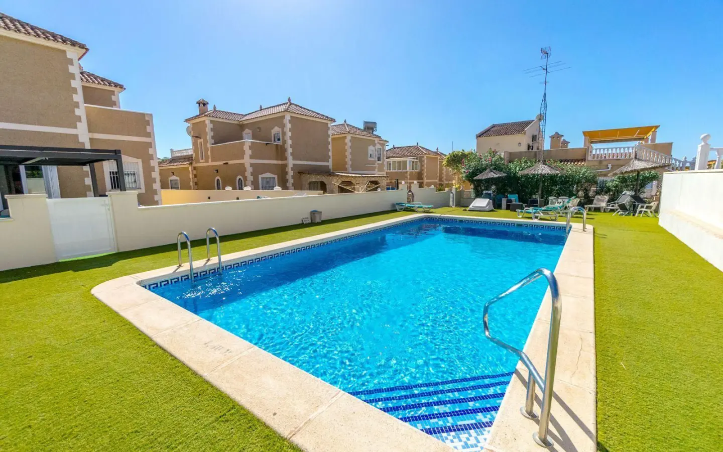 3-bedroom Town House In Orihuela Costa, Spain (105 M²)