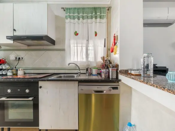 3-bedroom Town House In Orihuela Costa, Spain (105 M²)