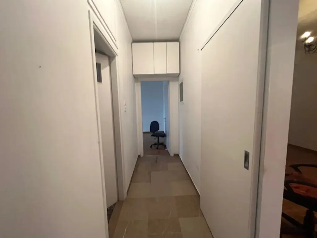 Flat Of 101 M² In Athens
