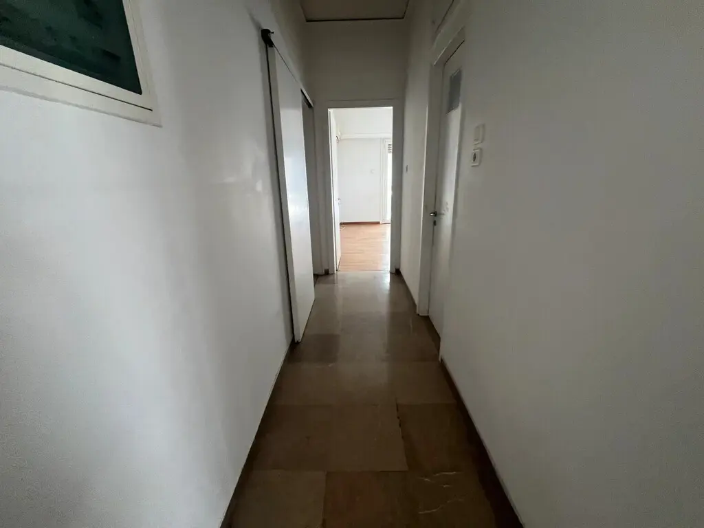 Flat Of 101 M² In Athens