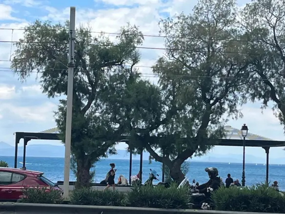 2-bedroom Flat In Palaio Faliro, Greece (101 M²)