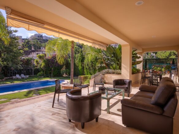 Beautiful 6 Bedrooms Family Villa In Los Arqueros, BenahavÍs.