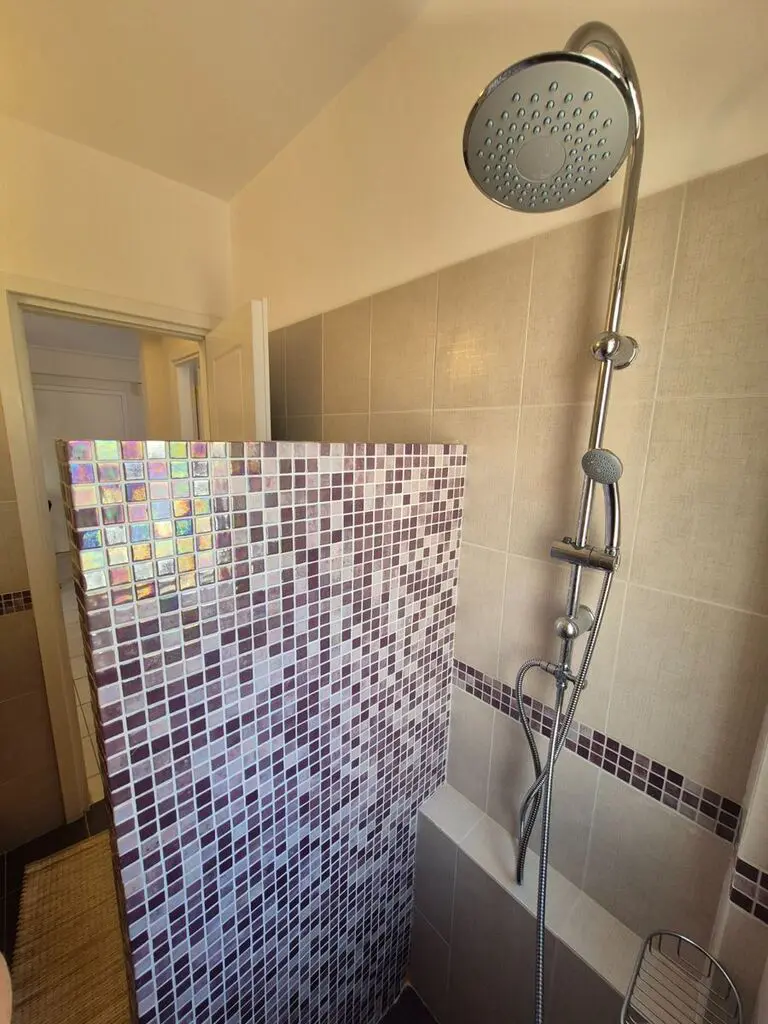 1-bedroom Flat In Saronida, Greece (55 M²)