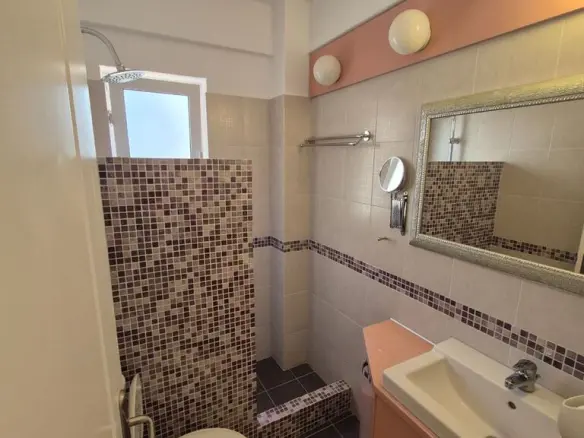1-bedroom Flat In Saronida, Greece (55 M²)