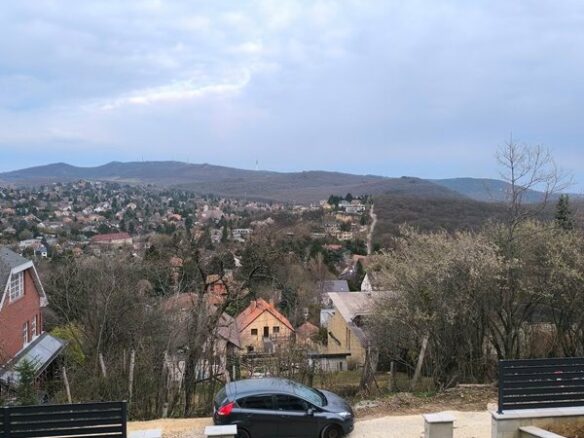 Semi-detached House With Panoramic Views In Budapest Ii A District Buda Hills