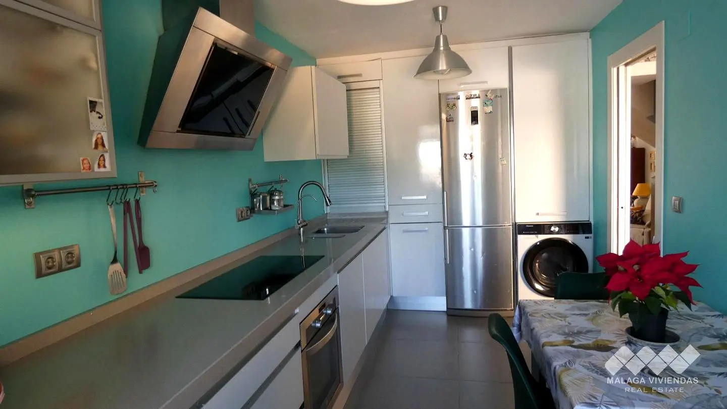 Attached 126 M² In Benalmádena, Spain