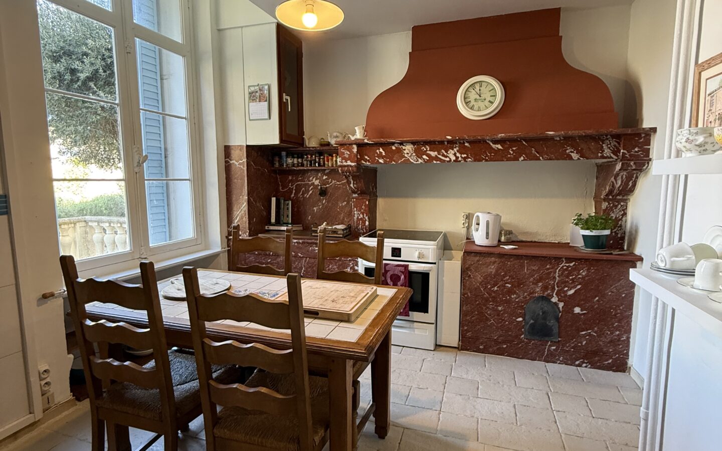 Maison De Maître Of 260 M² With Garden, Pool, And Garage In [location]