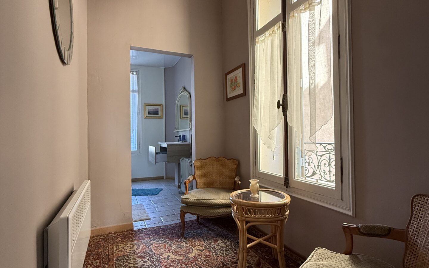 Maison De Maître Of 260 M² With Garden, Pool, And Garage In [location]