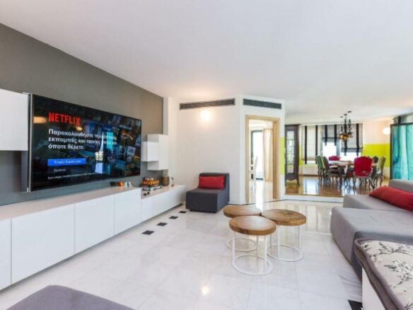 Five-bedroom House Of 750 M² With Garden In Atsipopoulo, Rethymno