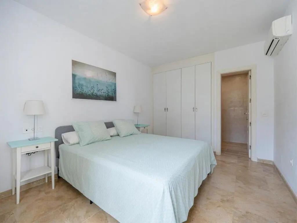 Apartment Of 90 M² With Sea View In Golden Mile
