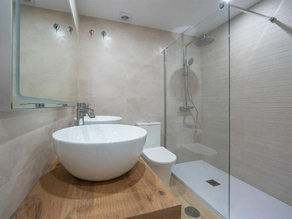 Apartment Of 90 M² With Sea View In Golden Mile
