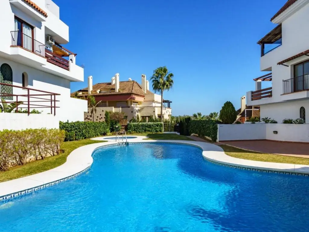 Apartment Of 90 M² With Sea View In Golden Mile