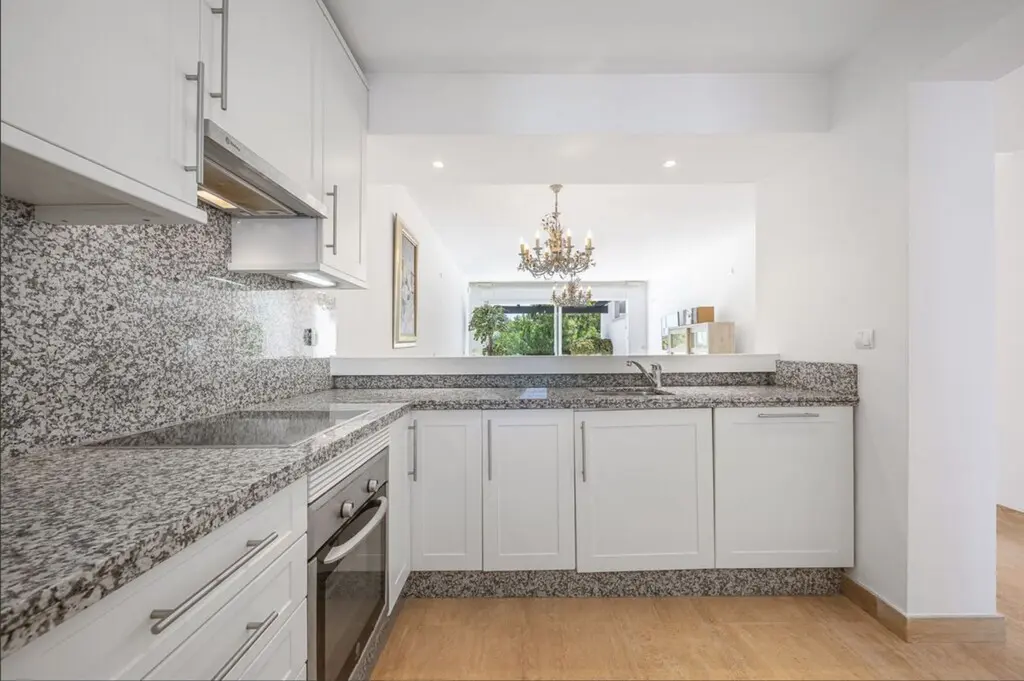 Apartment Of 120 M² With Sea View In Rio Real, Spain