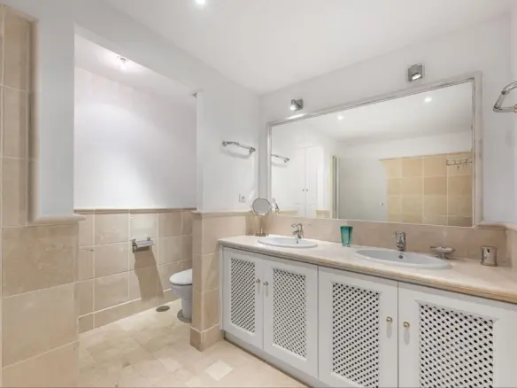 2-bedroom Apartment In Rio Real, Spain (135 M²)