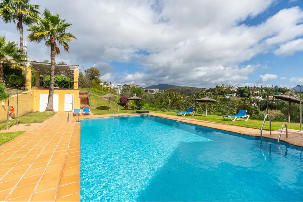 Duplex Penthouse Of 150 M² With Sea View In Estepona, Spain
