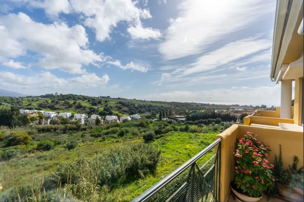 Duplex Penthouse Of 150 M² With Sea View In Estepona, Spain