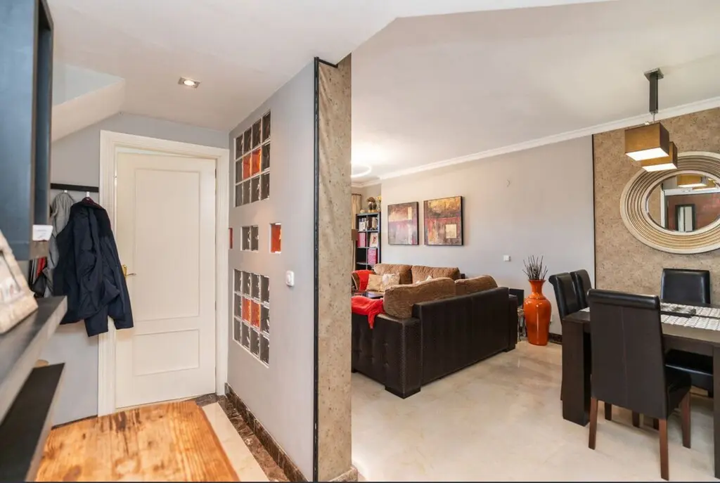 Duplex Penthouse Of 150 M² With Sea View In Estepona, Spain