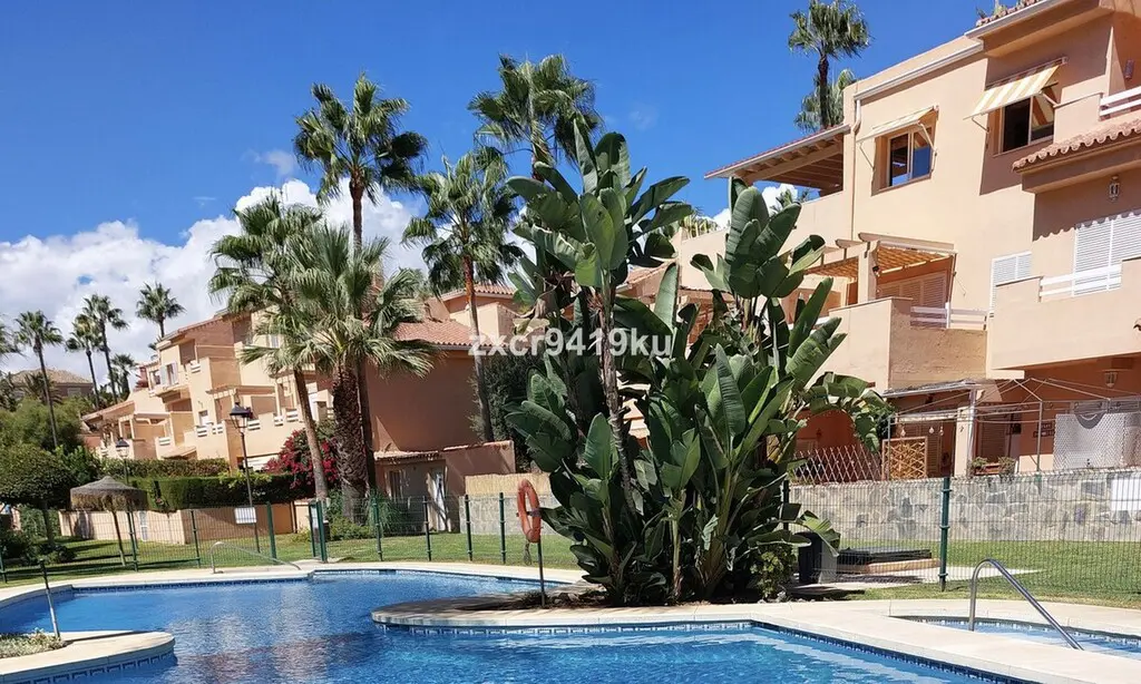 Garden Apartment Of 70 M² With Garden In Marbella