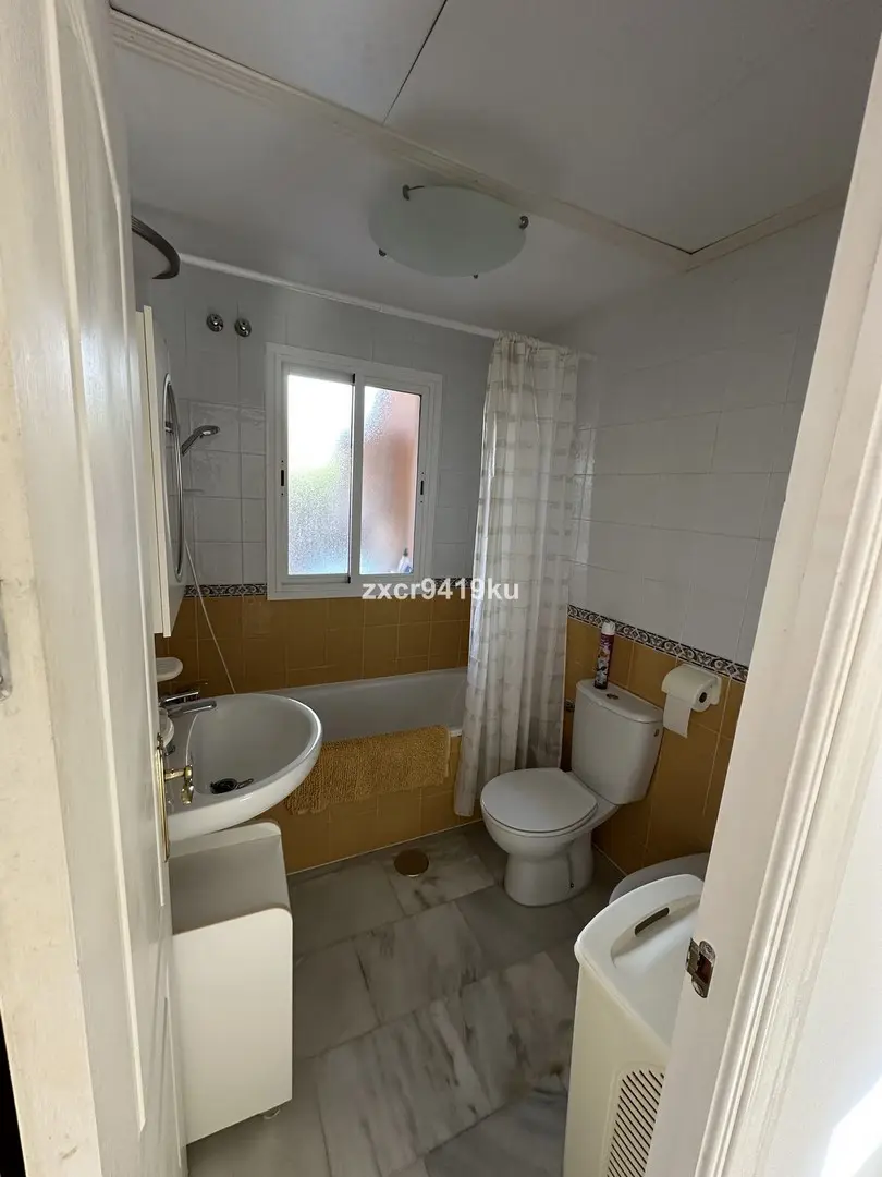 Garden Apartment Of 70 M² With Garden In Marbella