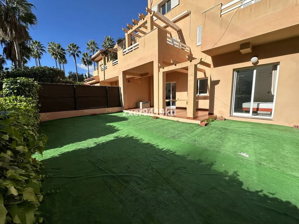 Garden Apartment Of 70 M² With Garden In Marbella