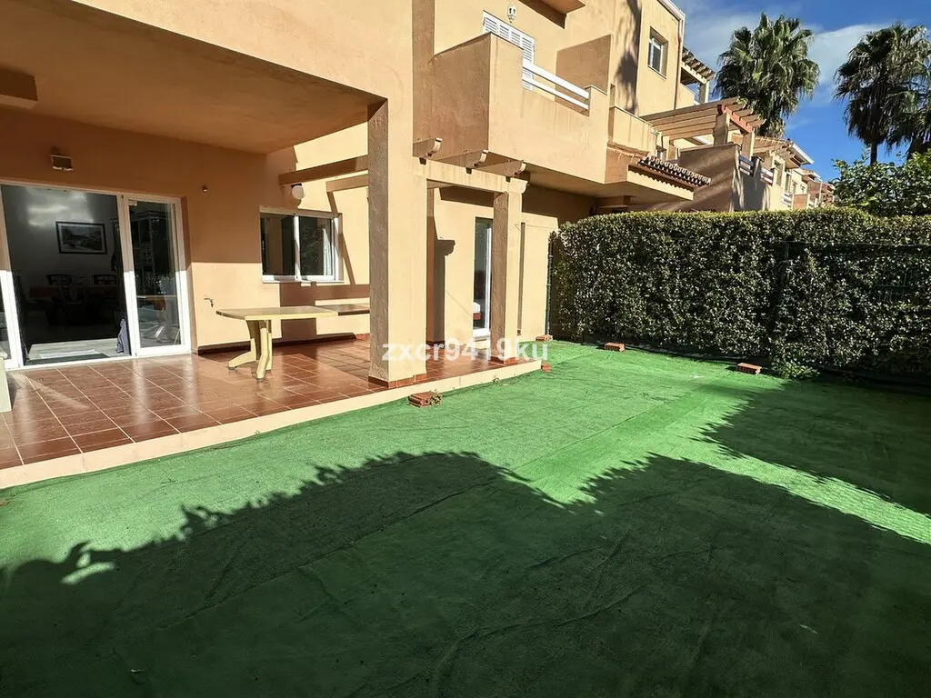Garden Apartment Of 70 M² With Garden In Marbella