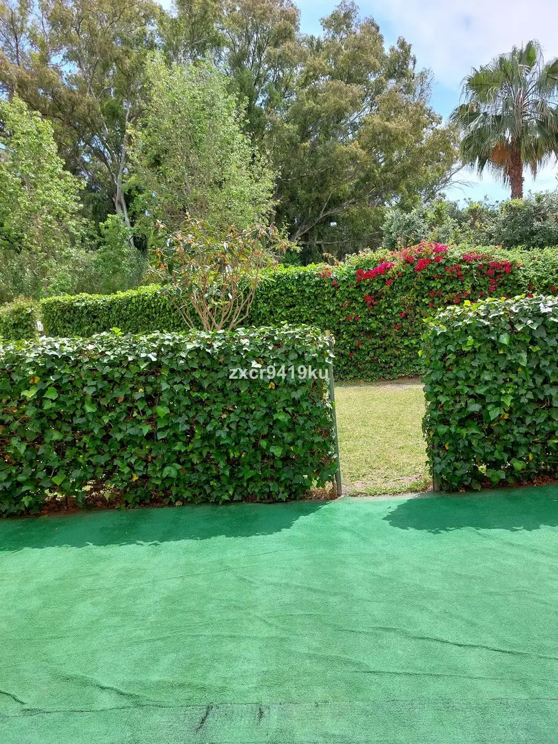 Garden Apartment Of 70 M² With Garden In Marbella