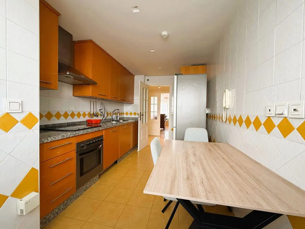 Apartment Of 85 M² With Sea View In Rio Real, Spain