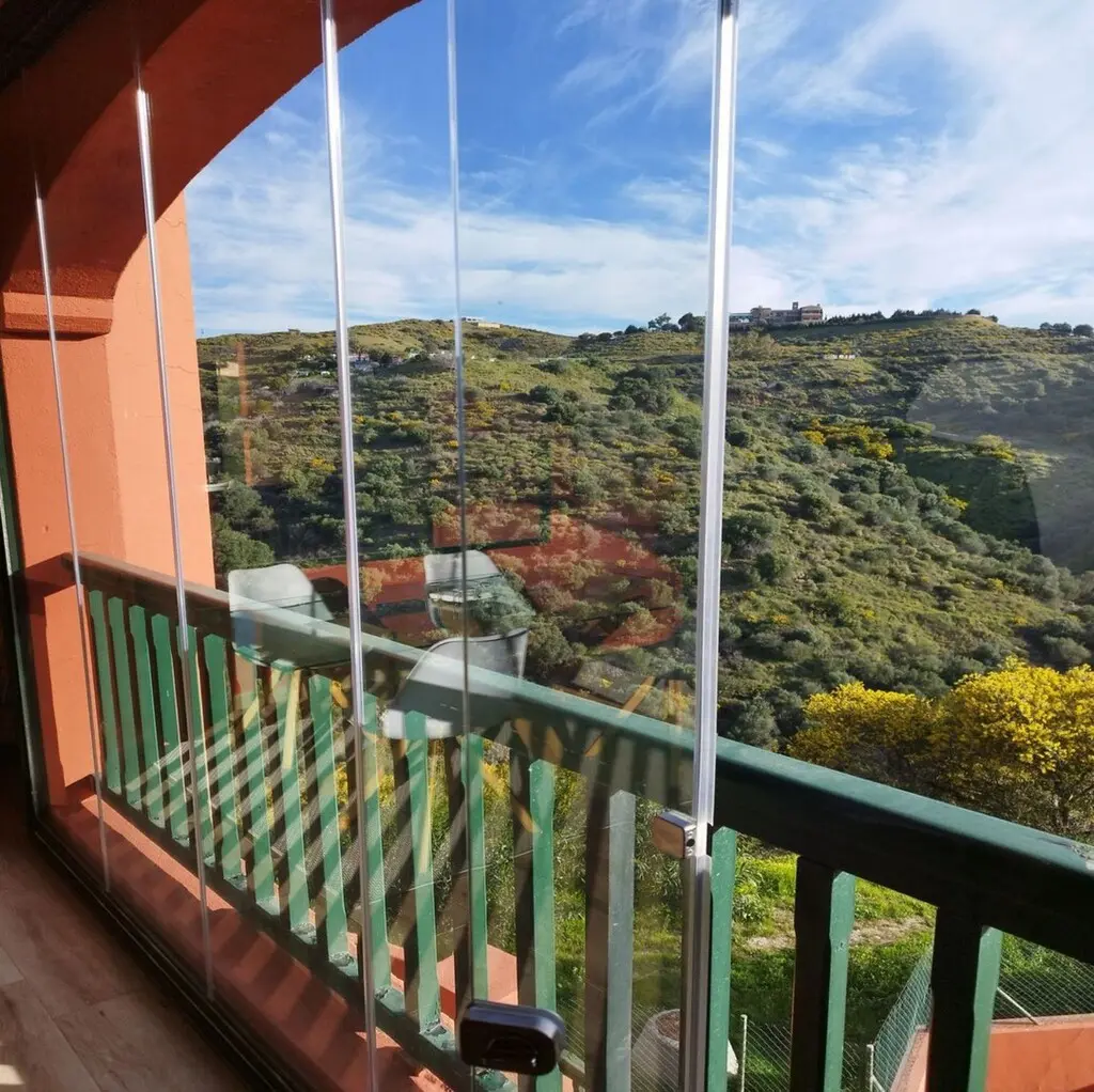 Duplex Penthouse Of 150 M² With Sea Views In Calahonda